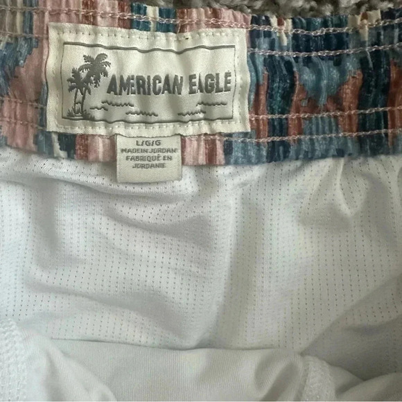 AE 5” Men’s Swim Trunks Size L Geo Print - Picture 4 of 7